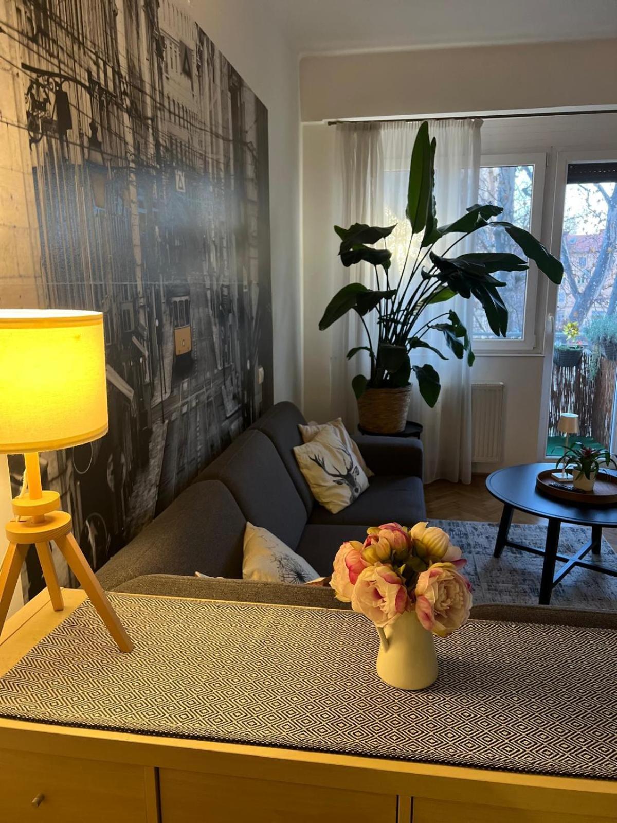 West Budapest Apartman Kültér fotó